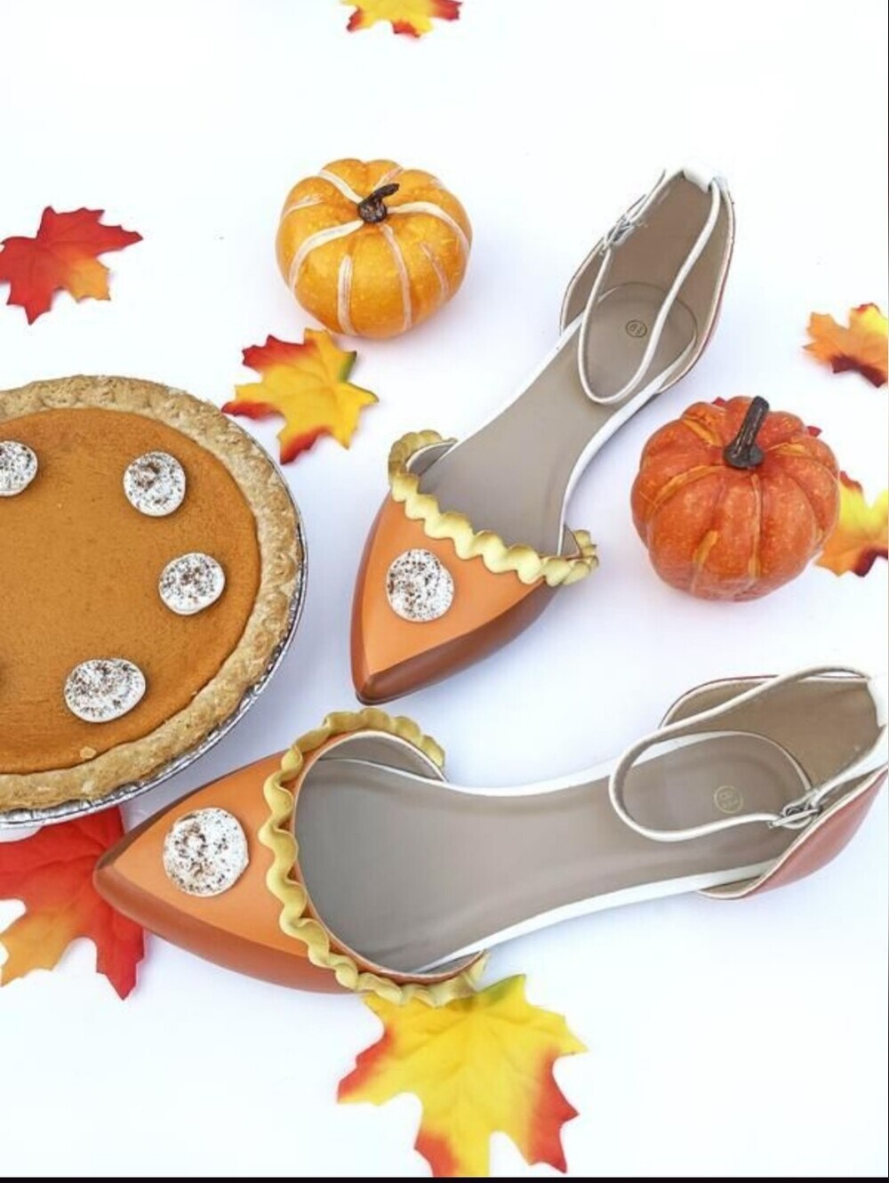 Shoe Bakery Limited Edition Pumpkin Pie Flats, Size 6.5